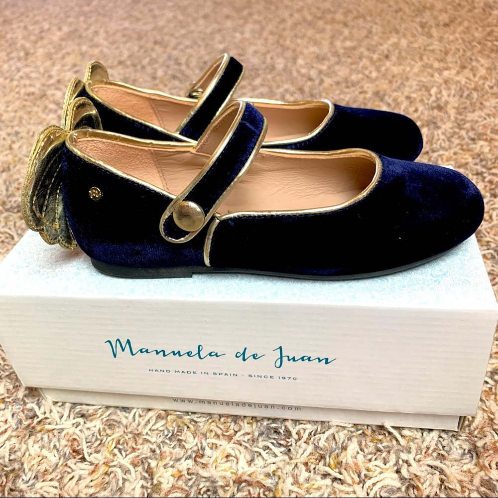Manuela de Juan shoes.